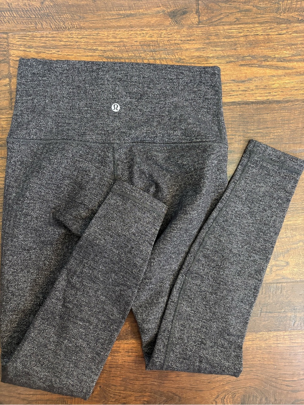 Lululemon Wunder Under High-Rise Tight 28” Size 6